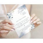 Kék virágos esküvői meghívó – elegáns virágos meghívó